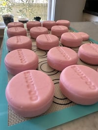 Image 3 of Raspberry Rose No 540 Baccarat Luxury Shampoo Bar 