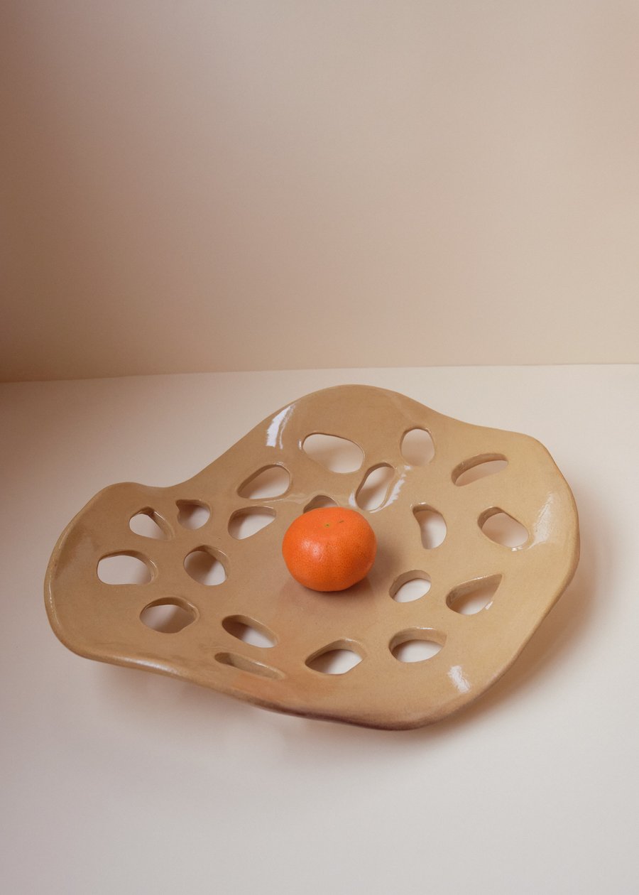 Image of Frutero Sabi de agujeros en tostado