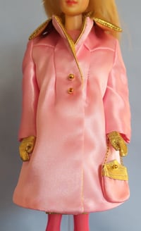 Image 2 of Barbie - "Pink Premiere" Reproduction