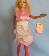 Image 6 of Barbie - "Pink Premiere" Reproduction