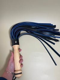Image 5 of Black and Bruiser leather flogger