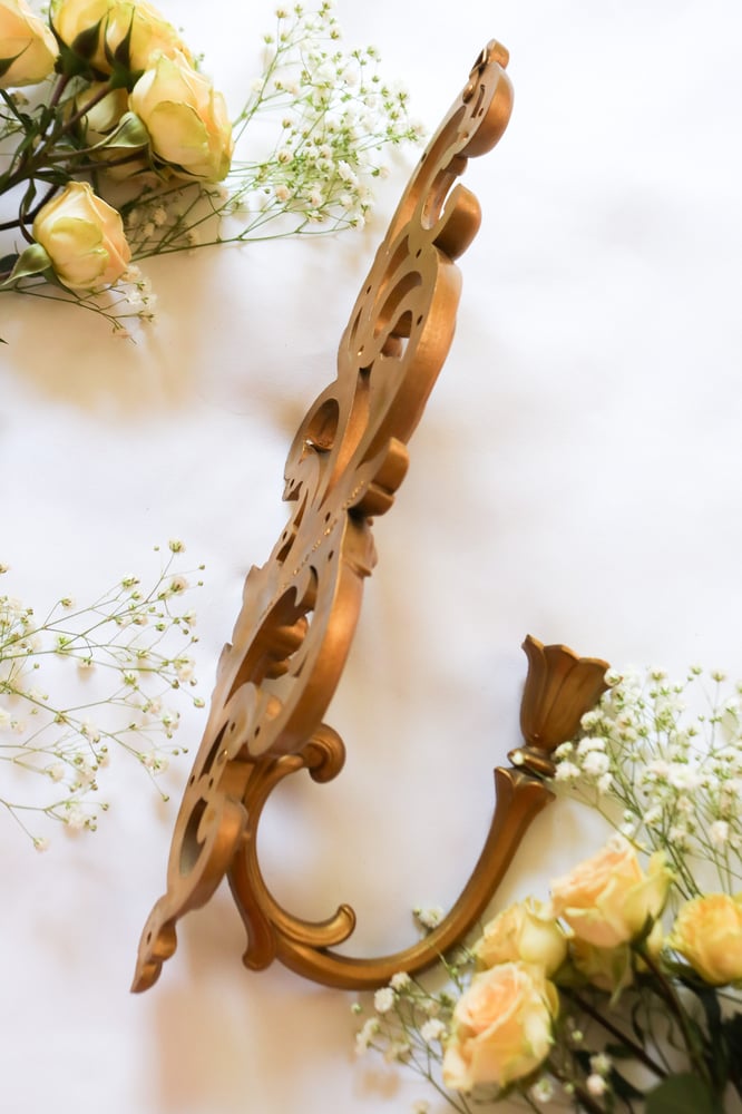 Image of Vintage Syroco Gold Floral Swirling Candle Stick Holder 