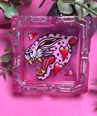 Leopard ashtray