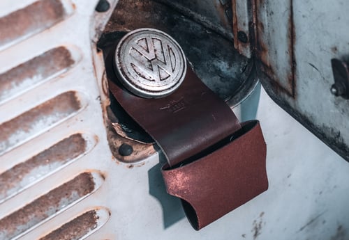 Image of Split & Bay Fuel Cap Holder