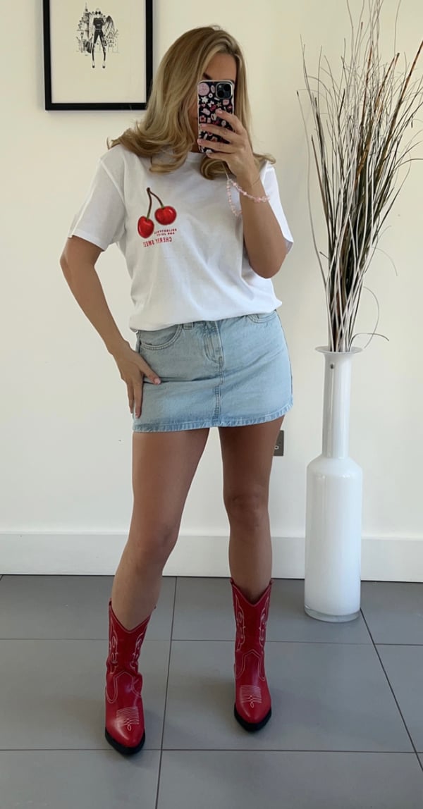 Image of Cherry tshirt 