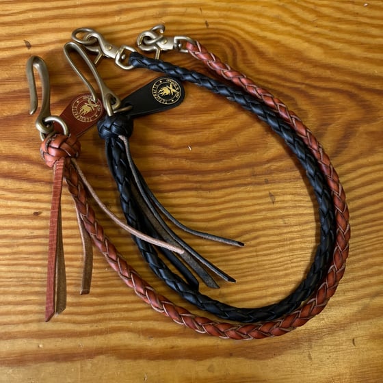 Image of TEXUCRAFTS 4-strängiges Leder geflochtenes Portemonnaie Lanyard Fishhook.