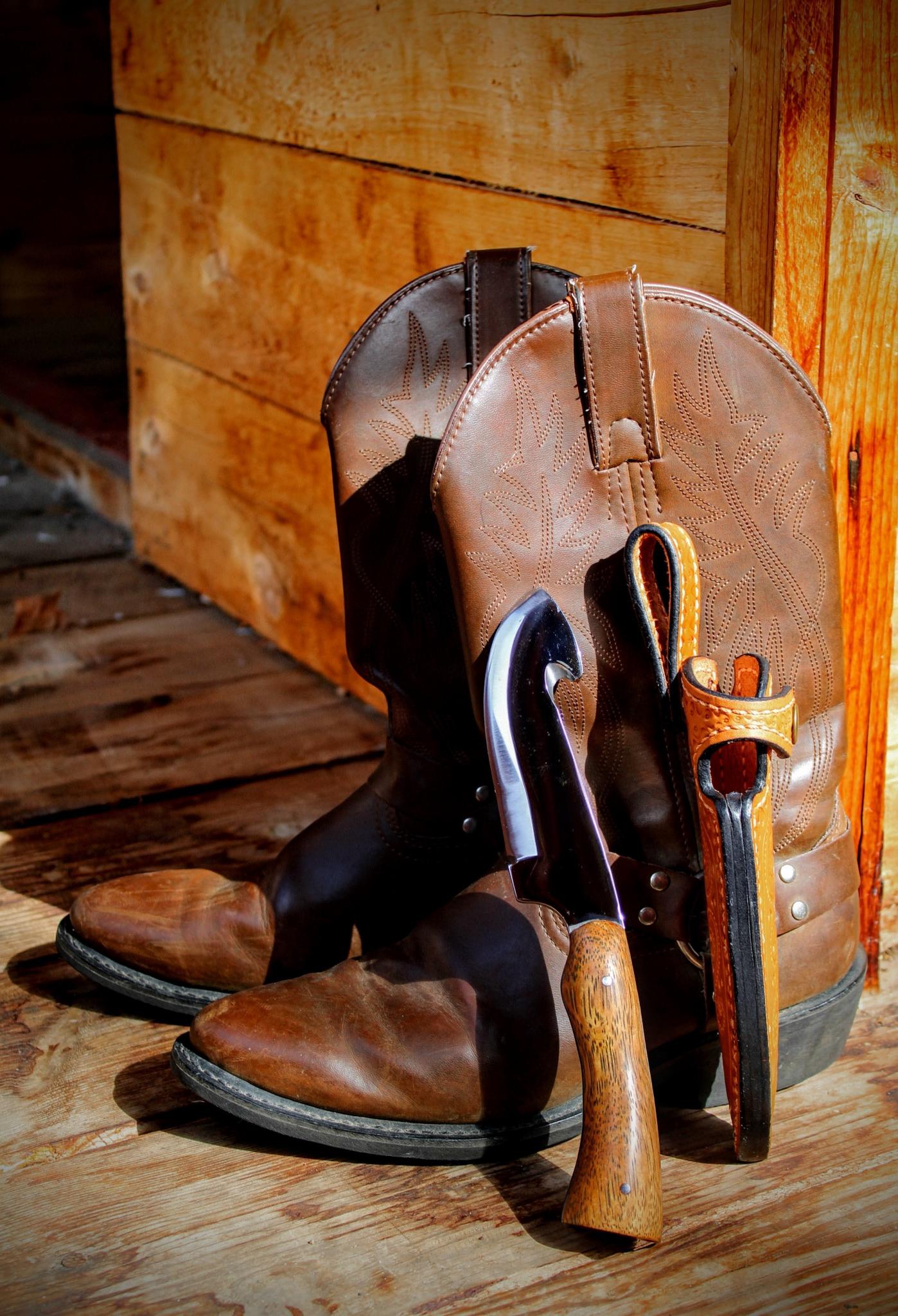 Image of Merbau Wood Handle Gut Hook knife