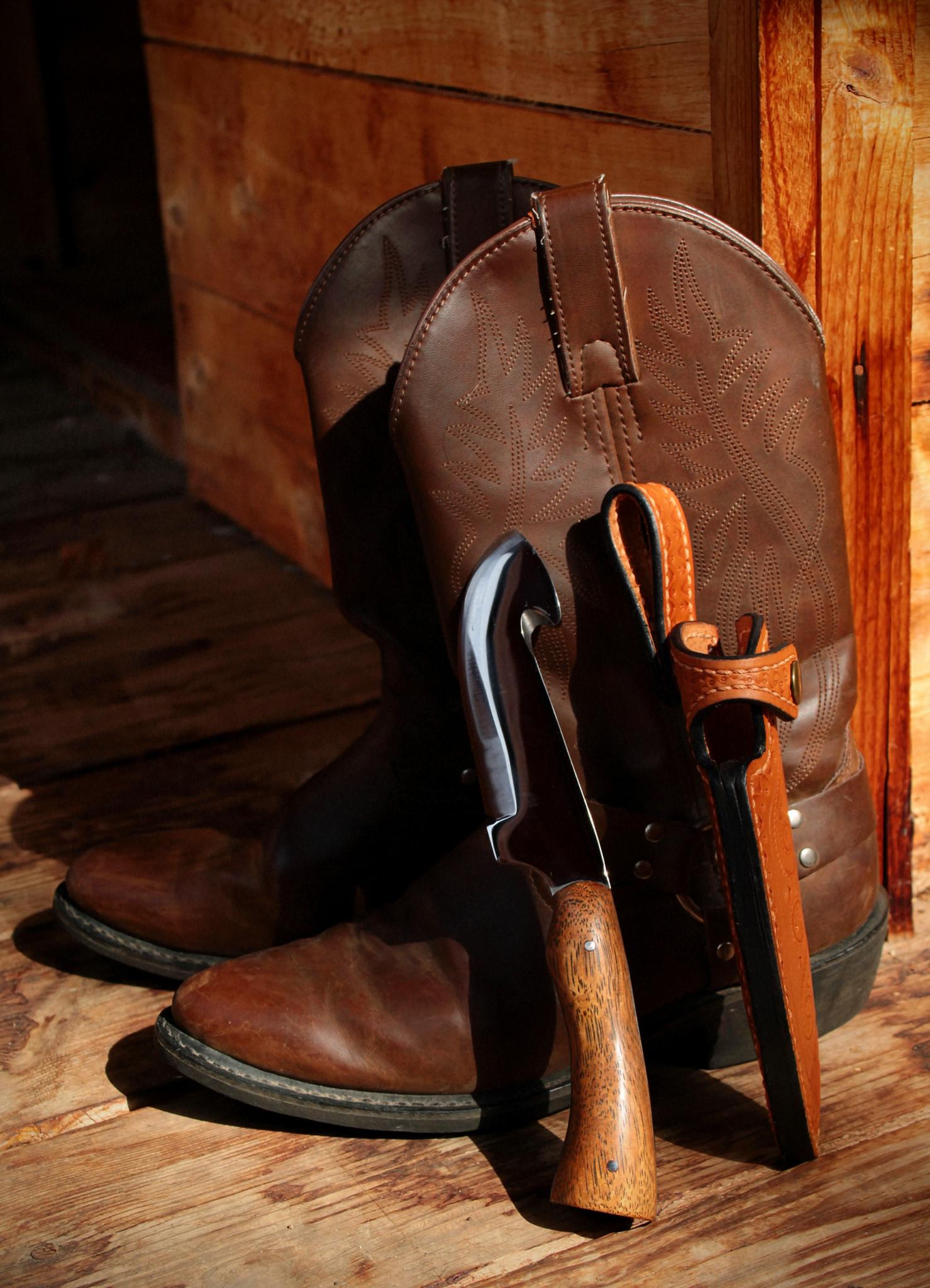 Image of Merbau Wood Handle Gut Hook knife