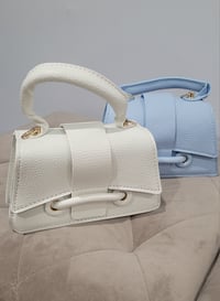 Image 5 of Liora Mini 