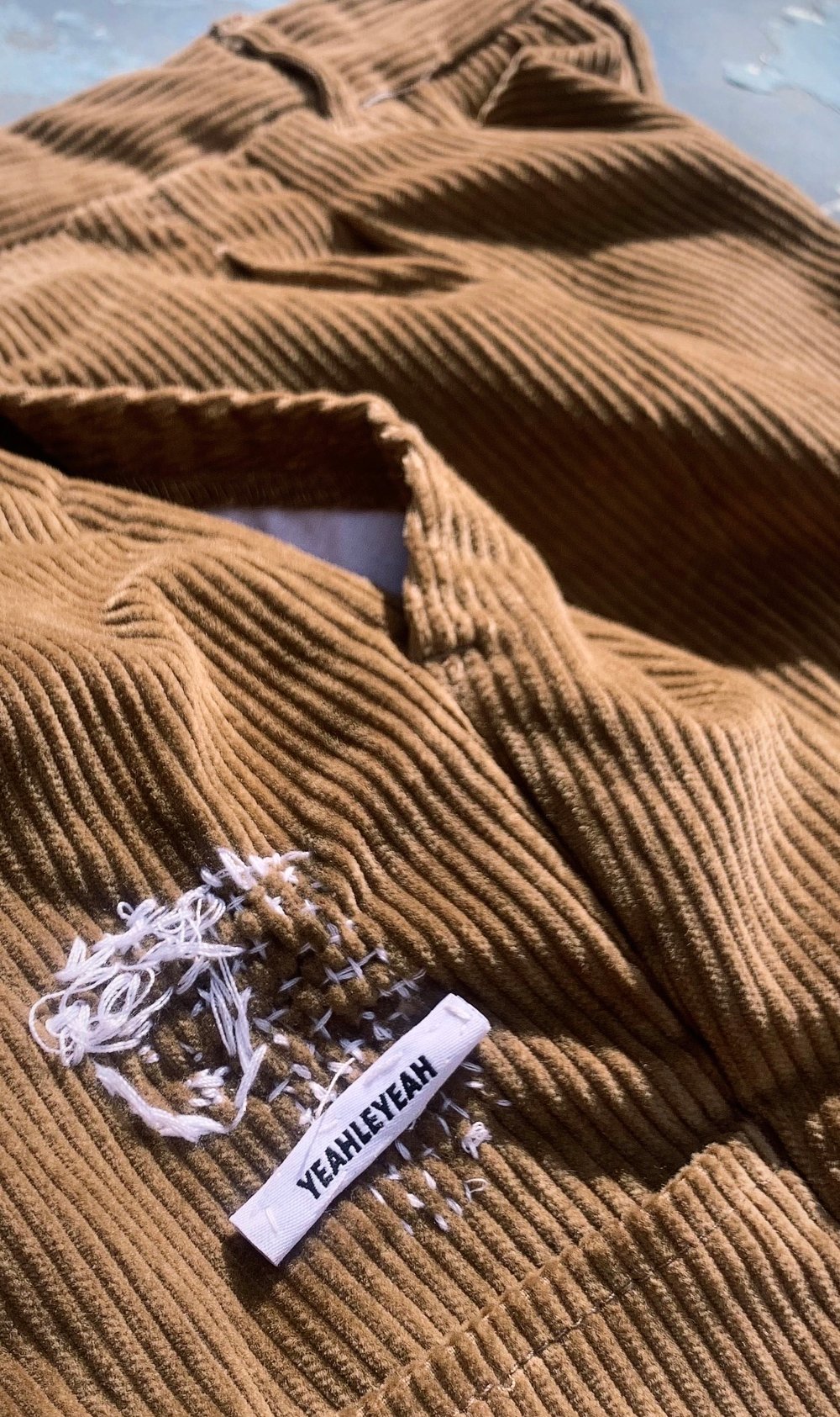 Corduroy beige square shape ☑️