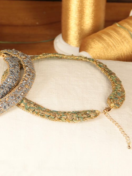 Image of COLLIER GOLDYBLUE