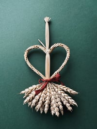 Image 2 of Mordiford Heart (seven-plait)