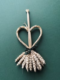 Image 3 of Mordiford Heart (seven-plait)