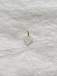 Charms feuille nacre bis 