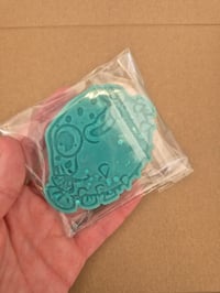 Image 6 of Wax melt bundle, 1 snapbar & 9 shapes 