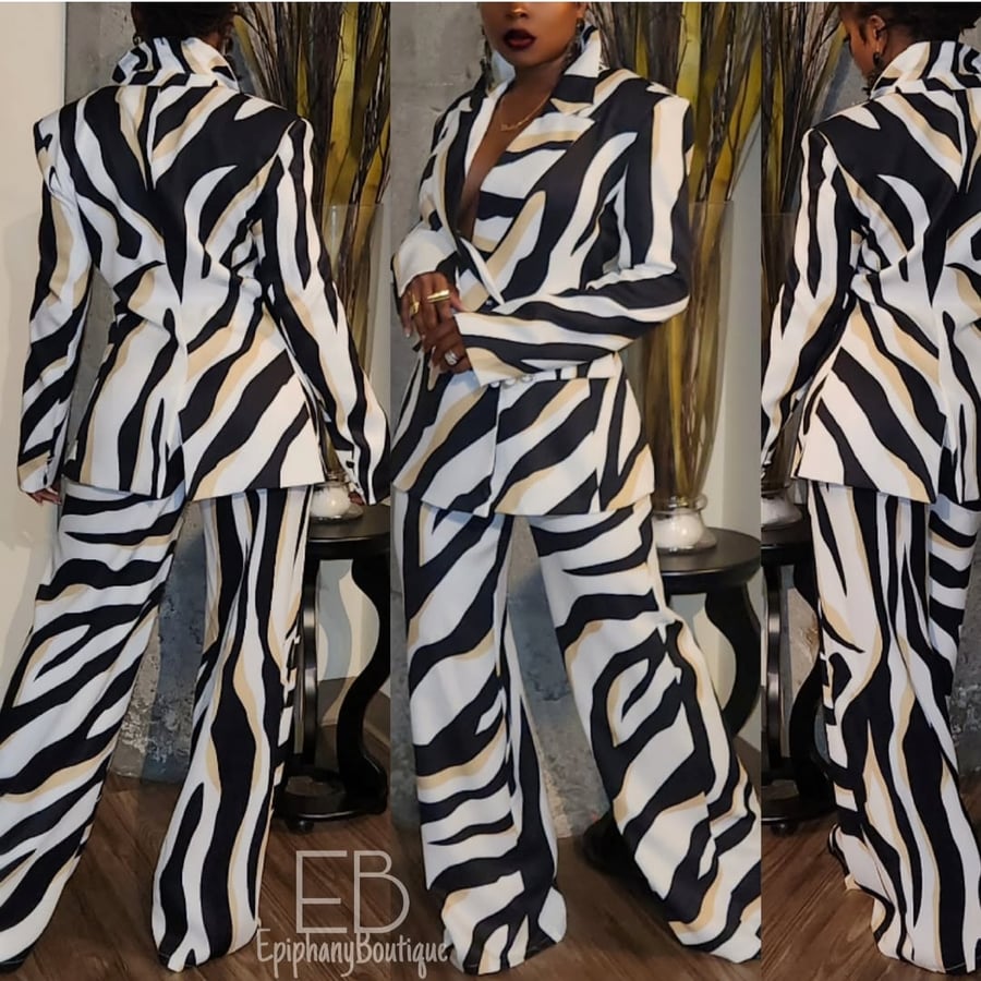 Image of The Julian Suit-**Plus/Curvy**