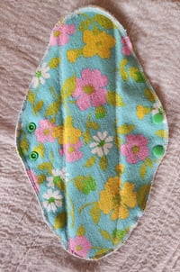 Image 2 of Linen Regular Pads- Set of 10 in Retro Bouquet 