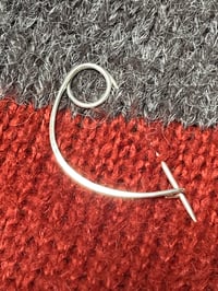 Brooch pin