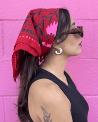 Image 2 of Paulyna Ardilla "Solo el pueblo salva al pueblo" Bandana