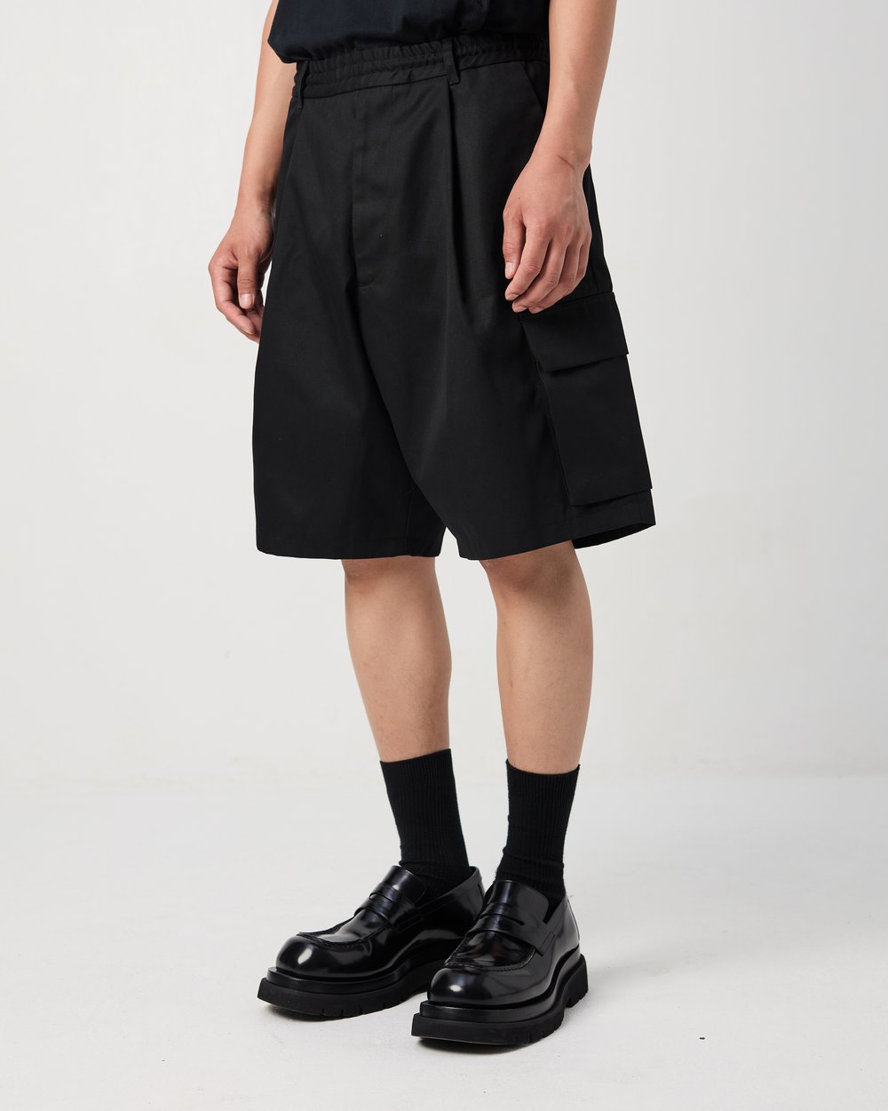 Image of Black Cotton Gabardine Cargo Shorts