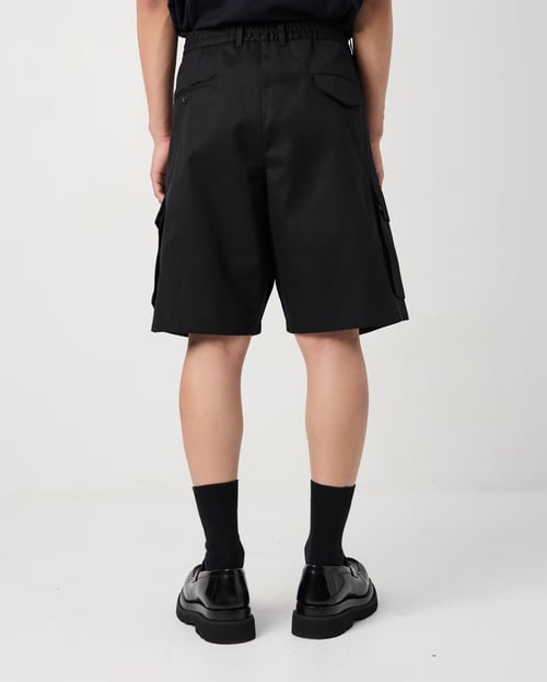 Image of Black Cotton Gabardine Cargo Shorts