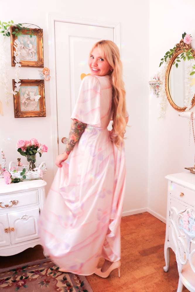 Image of Vintage 1970s Vanity Fair Pastel Pink Peignoir (Petite)
