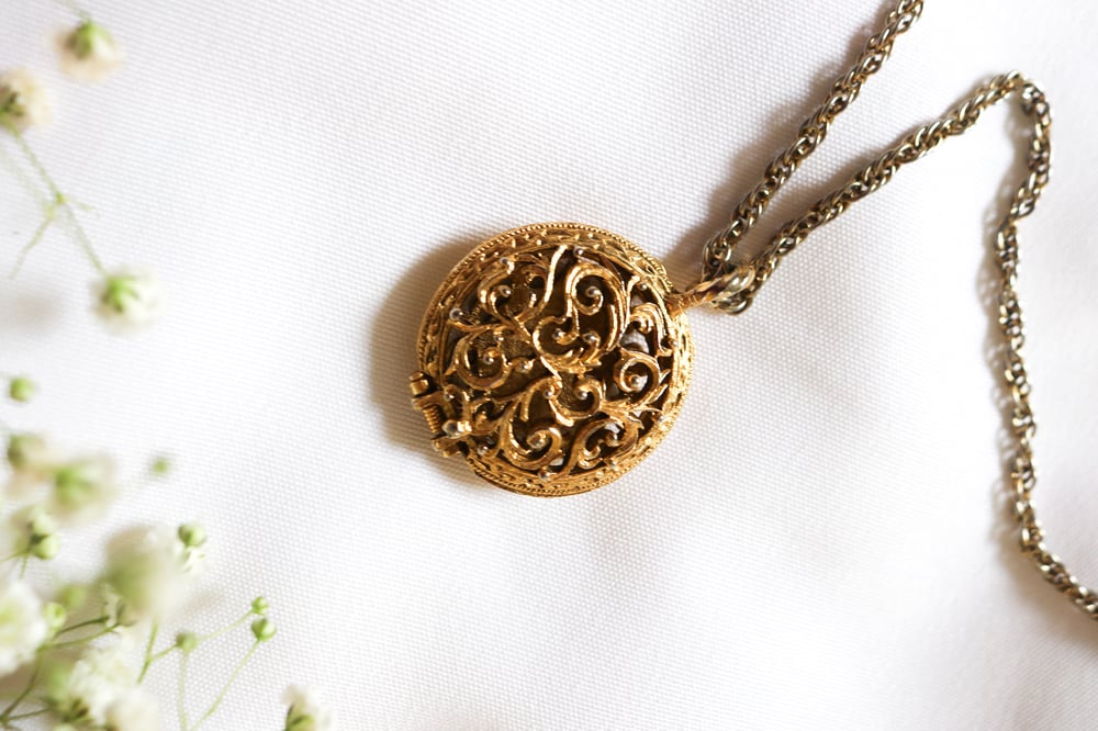Image of Vintage Ornate Open Style Locket