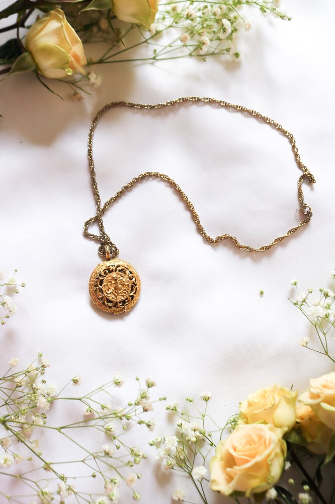 Image of Vintage Ornate Open Style Locket