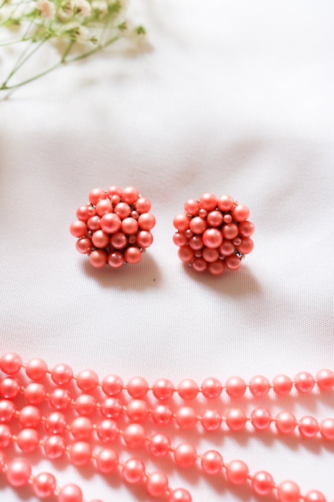 Image of Vintage Peachy Faux Pearl Costume Jewelry Set with Clip on Earrings