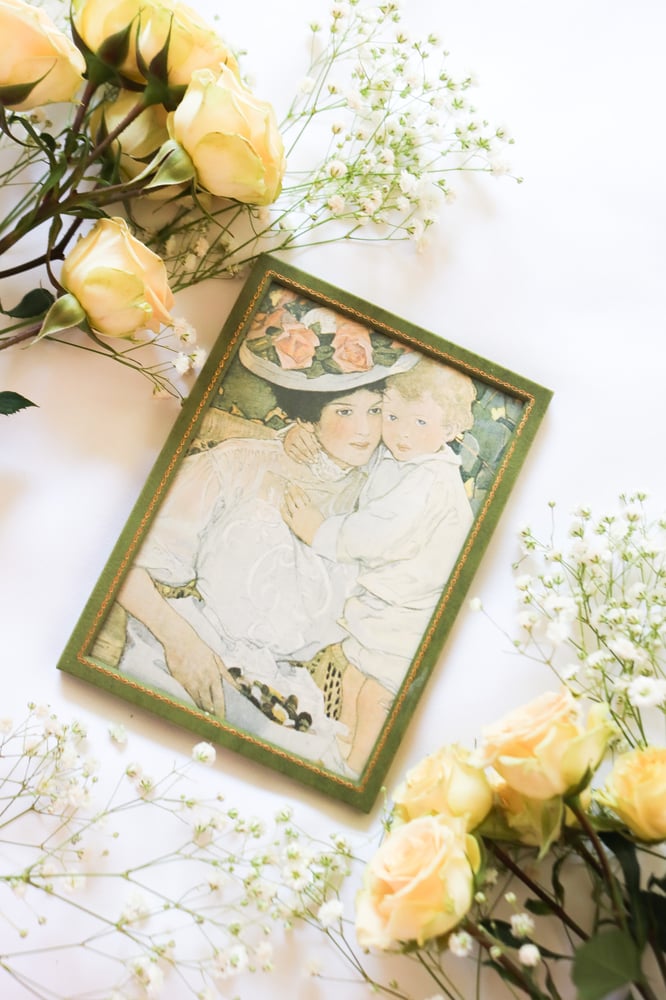 Image of Vintage Olive Green 5x7 Framed Photo