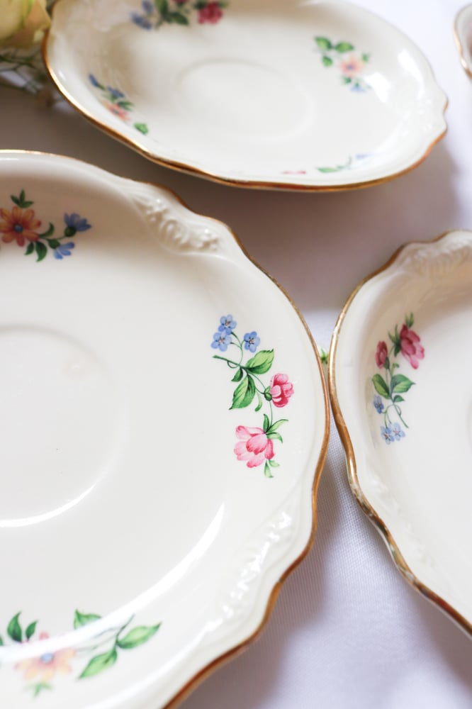 Image of Vintage 1940s Homer Laughlin Virginia Rose Set of Four Tea Plates