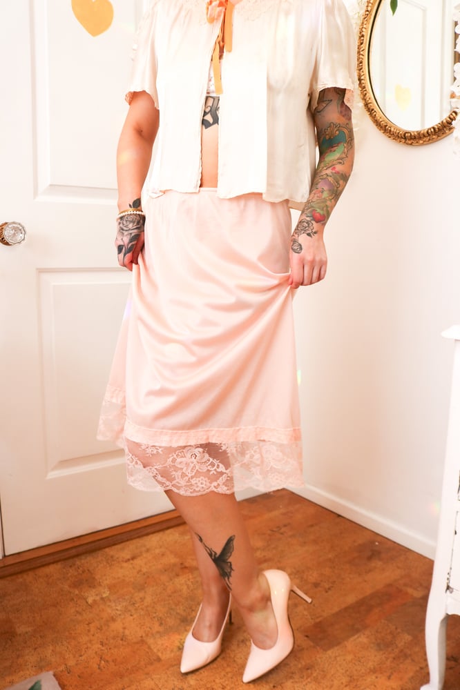 Image of Rare Vintage Designer Emilio Pucci for Formfit Rogers Peachy Pink Half Slip (Medium)