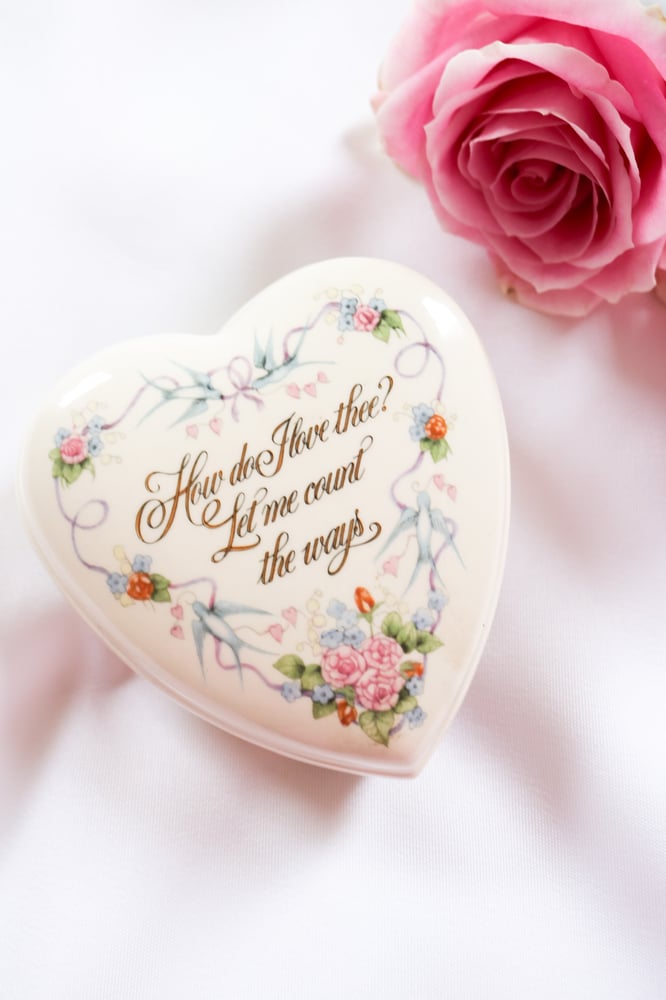 Image of Vintage 1980 Wedgwood Heart Shaped Trinket Box