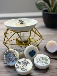 Image 4 of Sagewood Scented Organic Soy Wax Melt