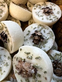Image 4 of Siberian Fir Wax Melt – Fresh Forest Aroma with Cedarwood & Sandalwood