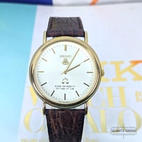 Image 2 of 1996 Seiko "Nihon University" Commemorative Gold Quartz (7N22-8A20)