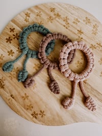 Image 8 of Ivy Scrunchie