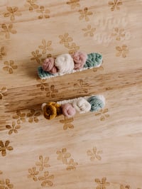 Image 3 of Rosie Clips