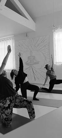 Image 4 of COURS DE YOGA