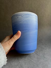 Image 2 of Vase Neptune
