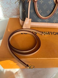 Image 15 of Louis Vuitton Monogram Alma BB