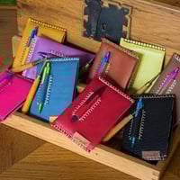 Image 7 of Funda de cuaderno marrón