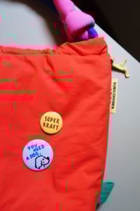 Image 3 of Button - SUPERKRAFT, Hellgelb-Rot