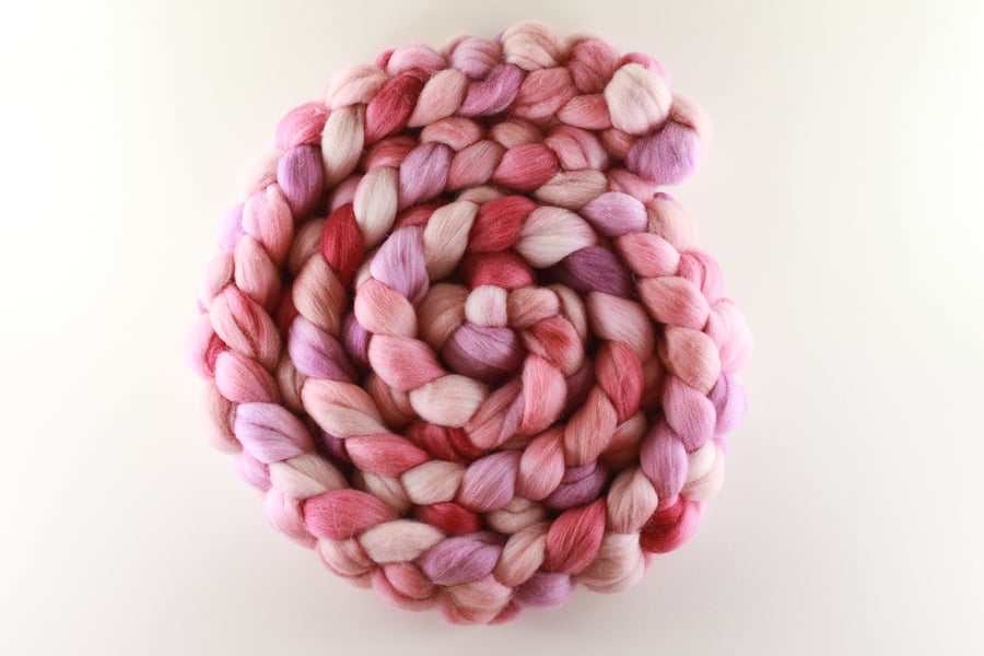 Image of Rosebud 🌹 Polwarth