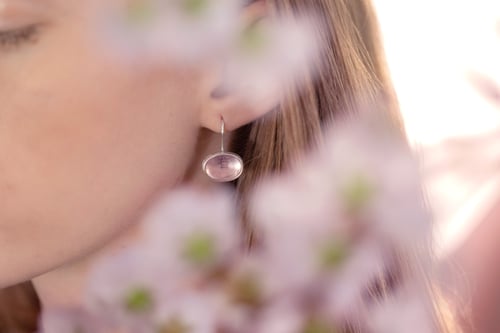 Image of "Spring/ Beauty" silver earrings with rose quartz · 春 美 ·