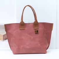 Image 1 of Market Tote small vintage soft brick