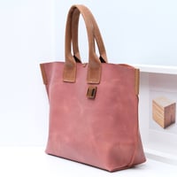 Image 4 of Market Tote small vintage soft brick