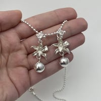 Image 1 of Aerangis ball necklace
