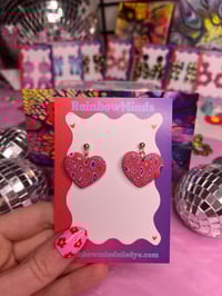 Groovy heart earrings