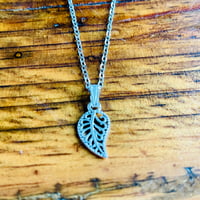 Image 2 of Set of 5 leaf silver plated necklaces